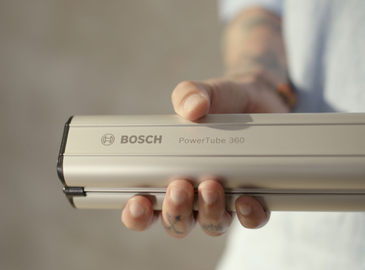 Bosch eBike Systems přichází s prvním motorem v náboji kola