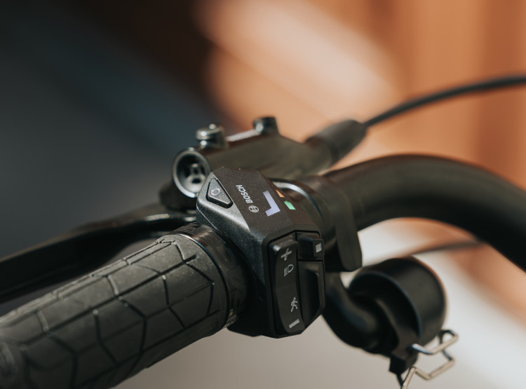 Bosch eBike Systems přichází s prvním motorem v náboji kola