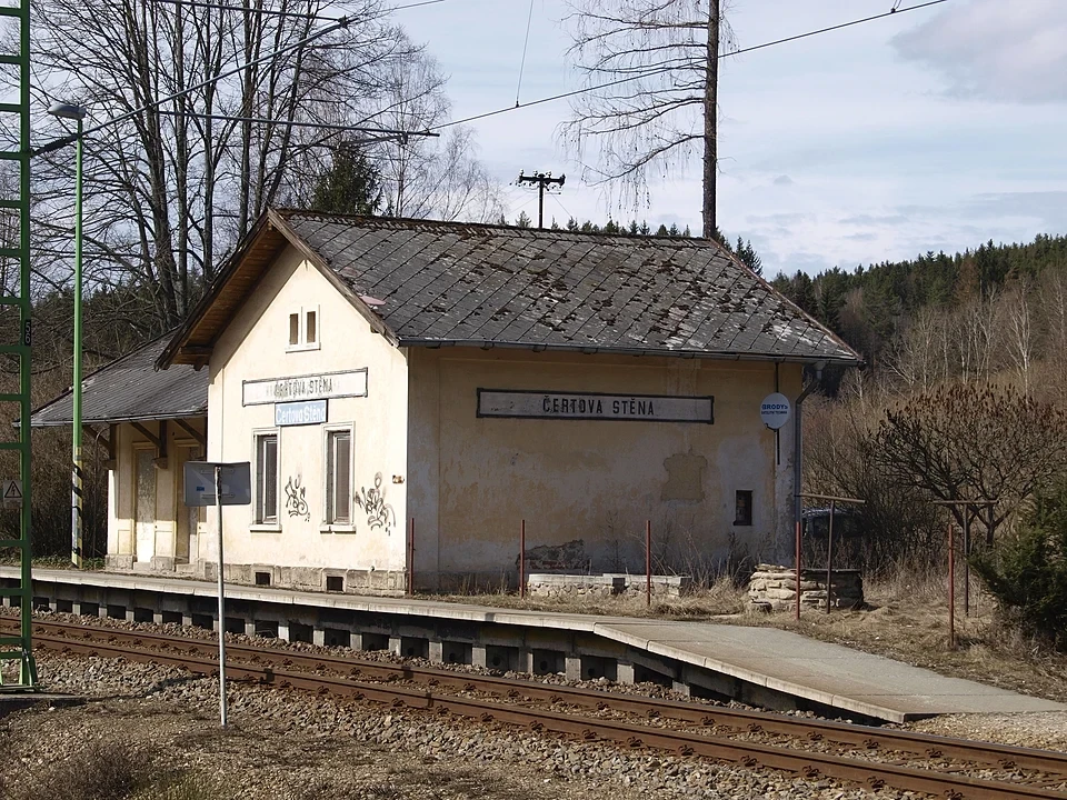 Zug - Vyšší Brod, Čertova stěna
